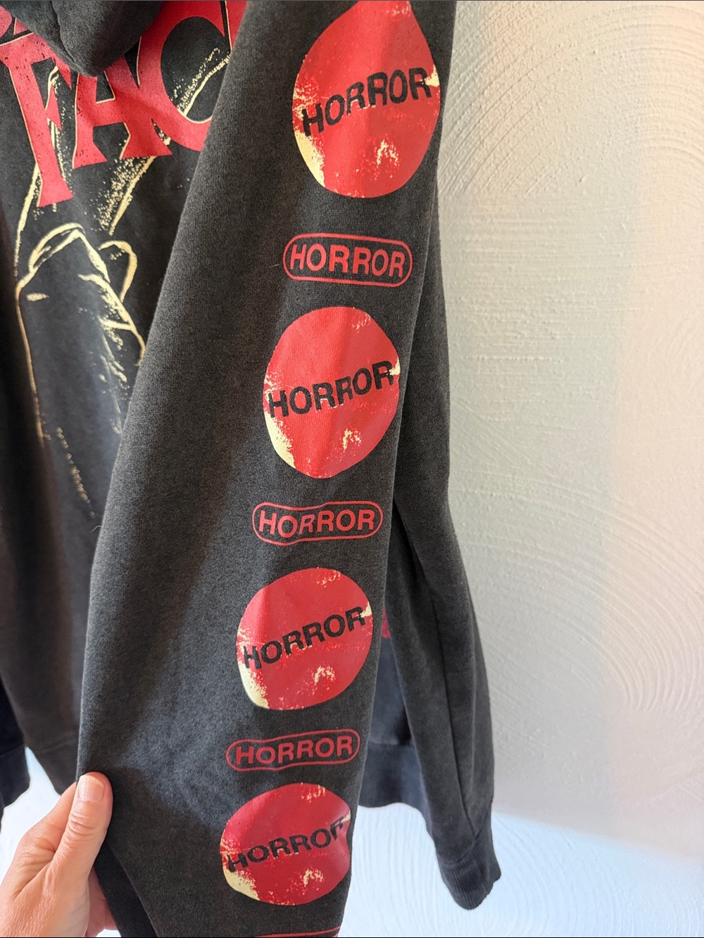 Hot Topic Ghost Face Horror Club Black Graphic Zip-Up Hoodie. Size Large. - Picture 8 of 10